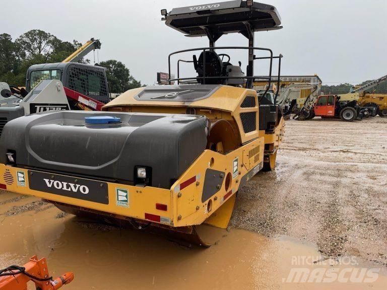 Volvo DD120B Porinių būgnų volai