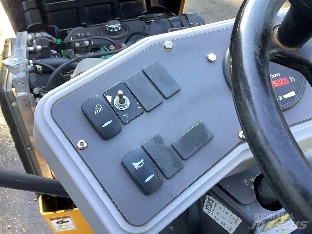 Volvo DD25B Porinių būgnų volai