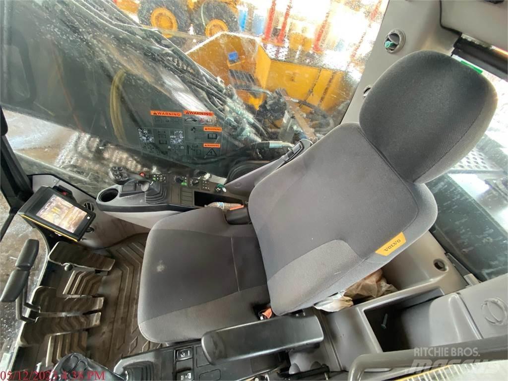 Volvo EC220EL Vikšriniai ekskavatoriai
