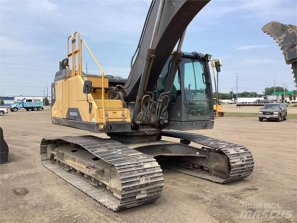 Volvo EC250EL Vikšriniai ekskavatoriai
