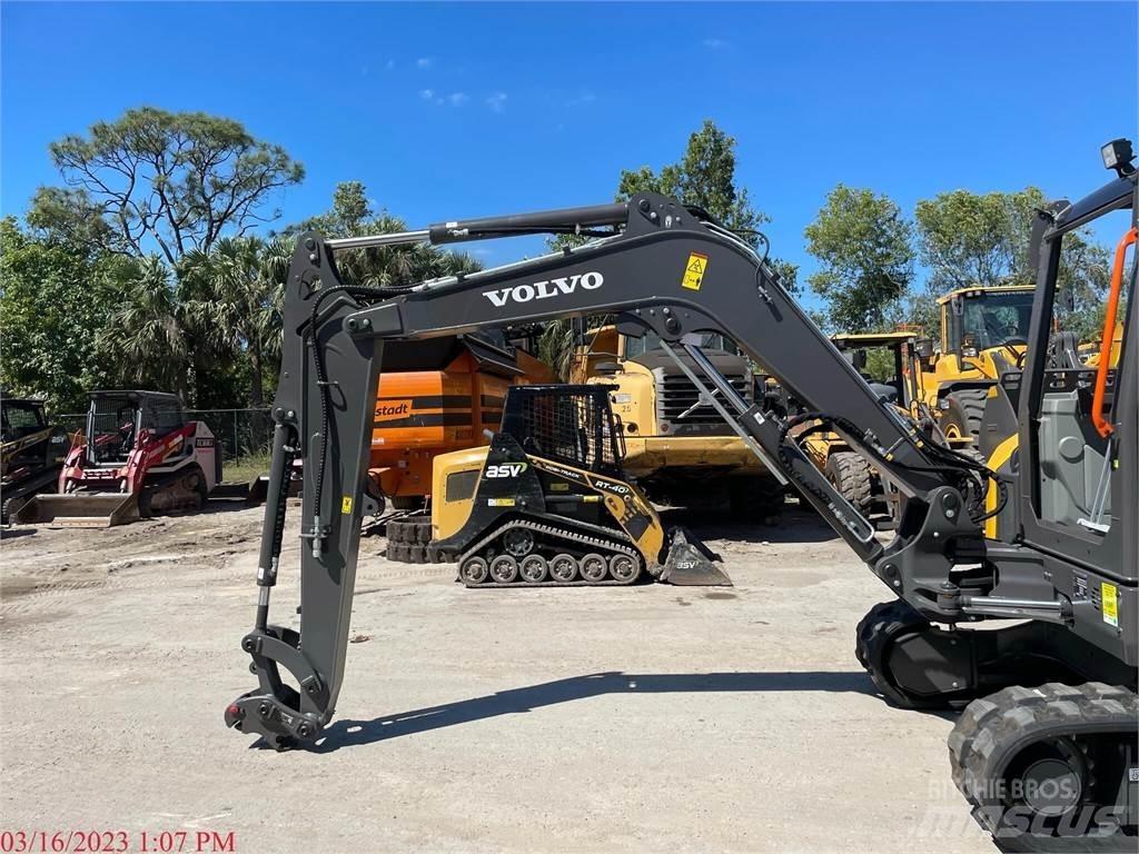 Volvo ECR58F Vikšriniai ekskavatoriai