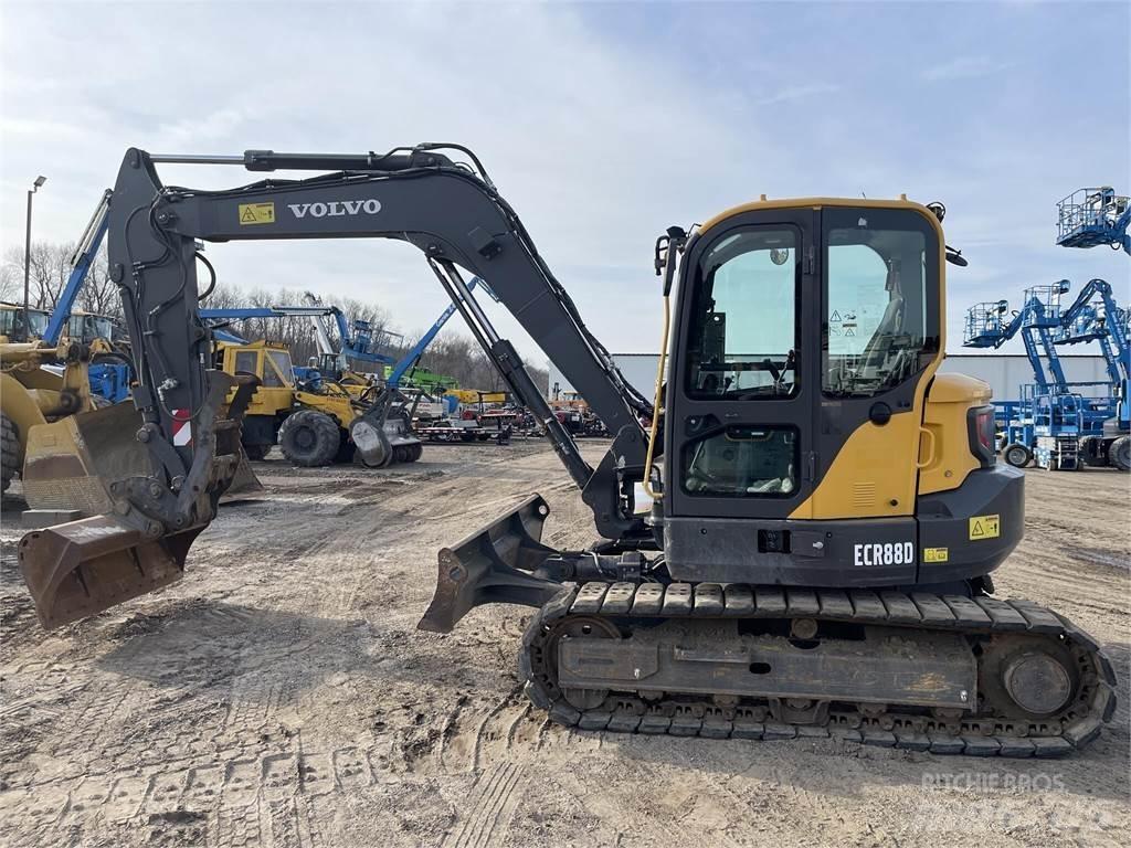 Volvo ECR88D Vikšriniai ekskavatoriai