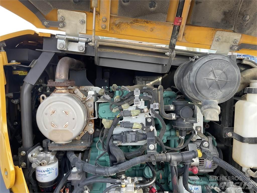 Volvo ECR88D Vikšriniai ekskavatoriai