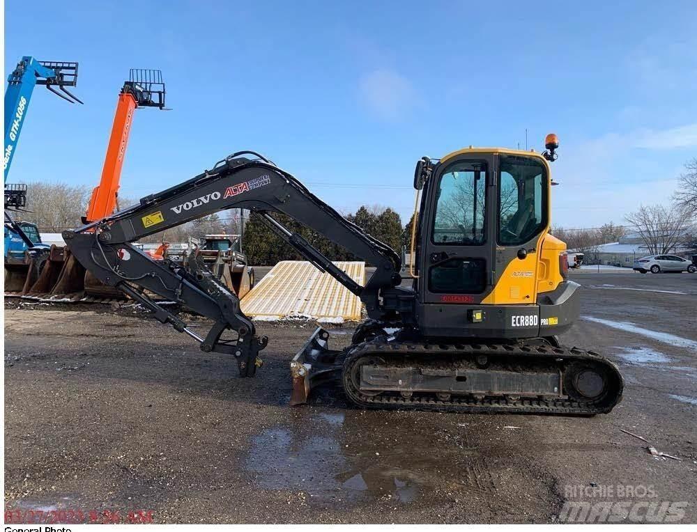 Volvo ECR88D Vikšriniai ekskavatoriai