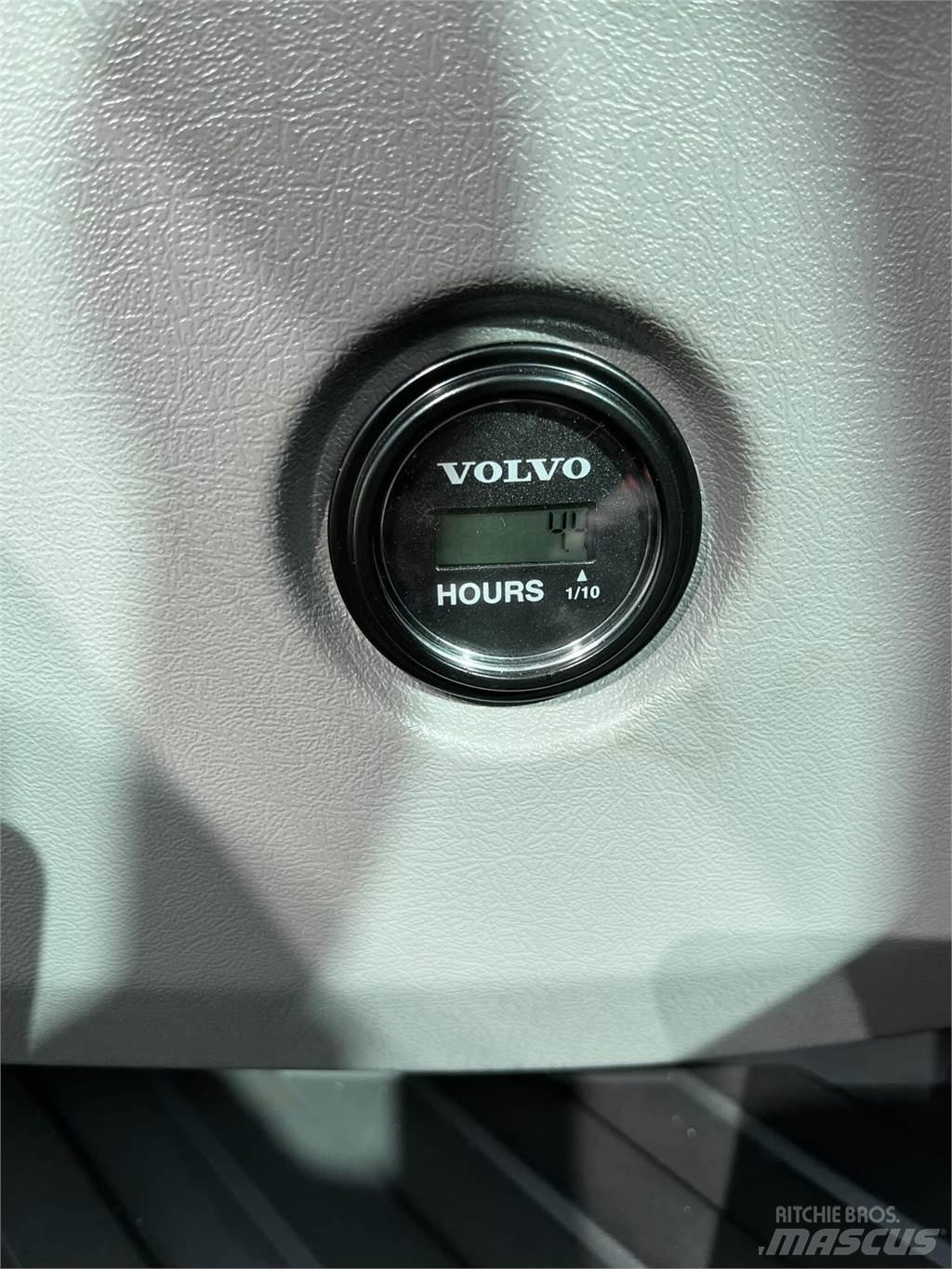 Volvo ECR88D Vikšriniai ekskavatoriai