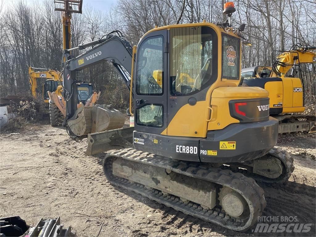 Volvo ECR88D Vikšriniai ekskavatoriai