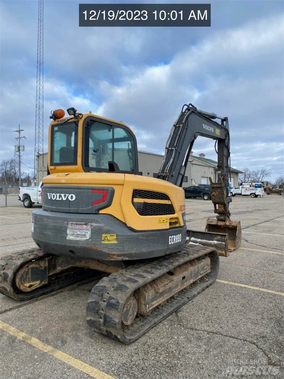Volvo ECR88D Vikšriniai ekskavatoriai