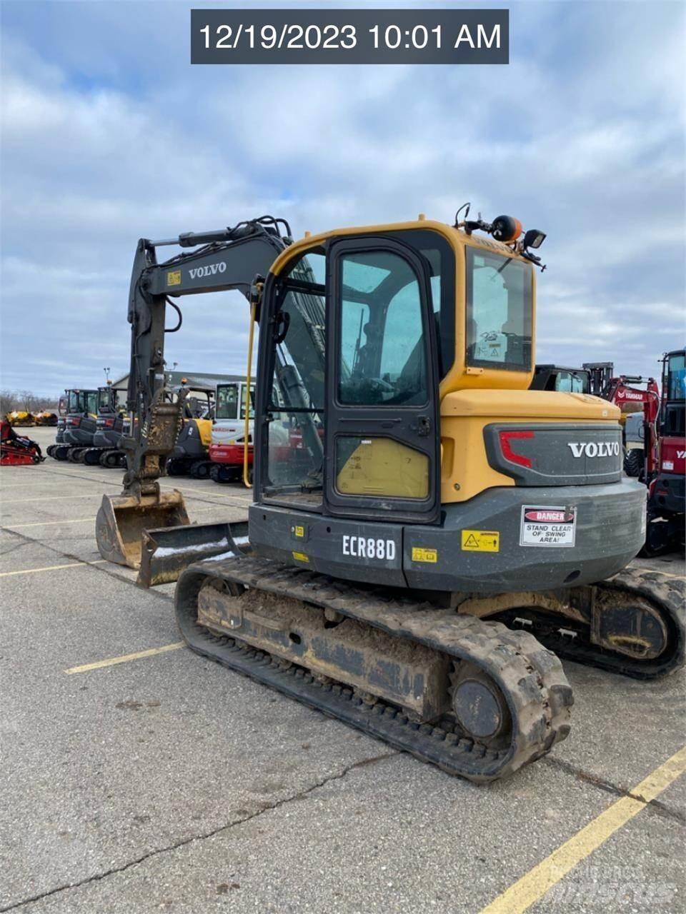 Volvo ECR88D Vikšriniai ekskavatoriai