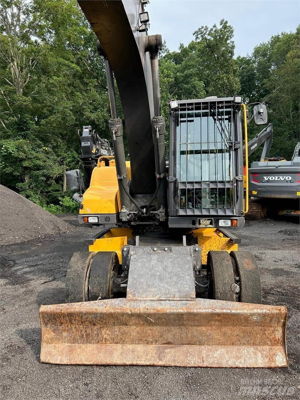 Volvo EW210D Ratiniai ekskavatoriai