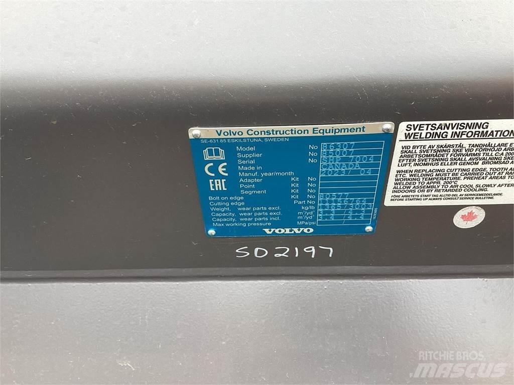 Volvo L110H Naudoti ratiniai krautuvai