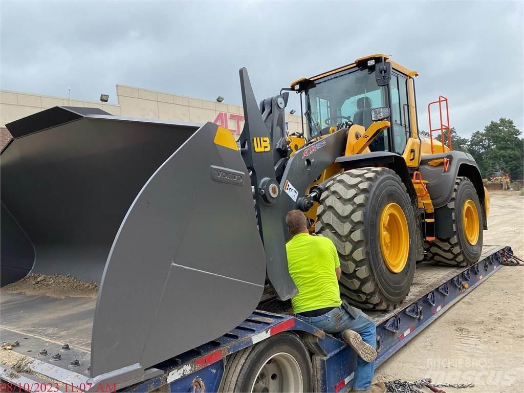 Volvo L120H Naudoti ratiniai krautuvai