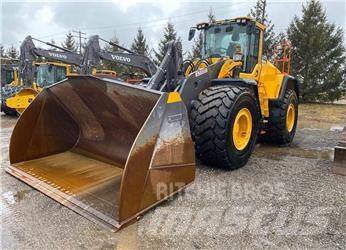 Volvo L220H Naudoti ratiniai krautuvai