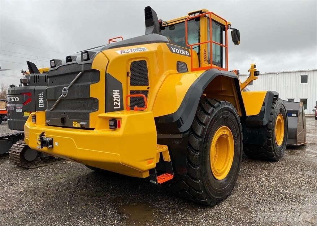 Volvo L220H Naudoti ratiniai krautuvai