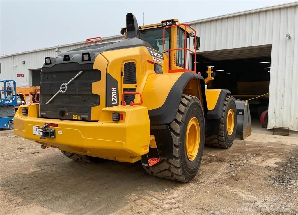 Volvo L220H Naudoti ratiniai krautuvai
