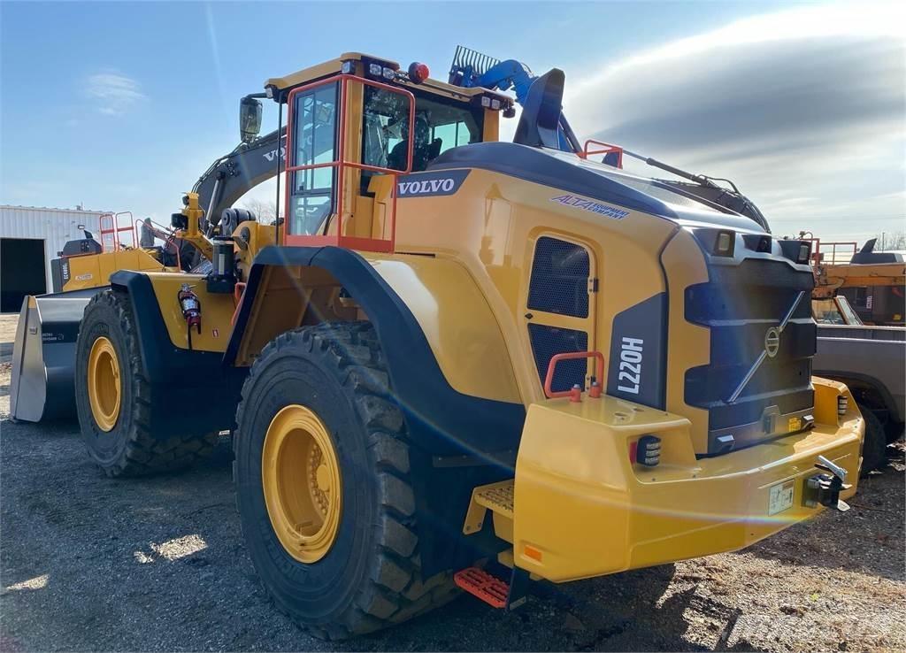 Volvo L220H Naudoti ratiniai krautuvai