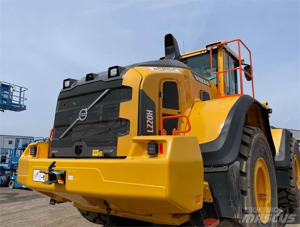 Volvo L220H Naudoti ratiniai krautuvai