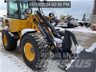 Volvo L25 Naudoti ratiniai krautuvai