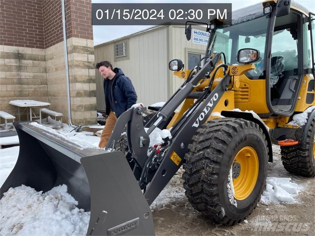 Volvo L25 Naudoti ratiniai krautuvai