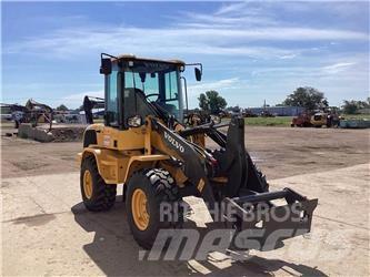 Volvo L30GS Naudoti ratiniai krautuvai