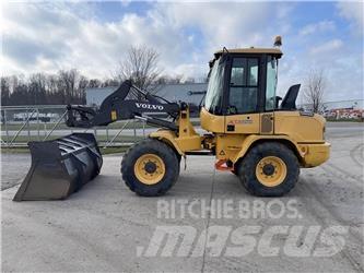 Volvo L35G Naudoti ratiniai krautuvai