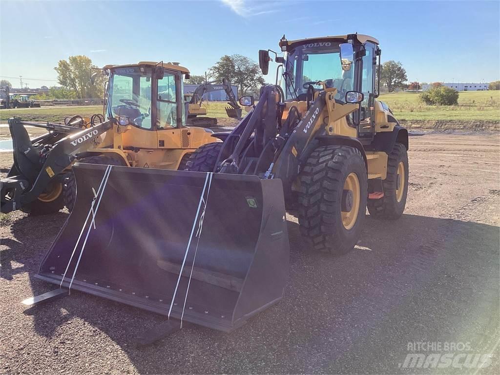 Volvo L45H Naudoti ratiniai krautuvai