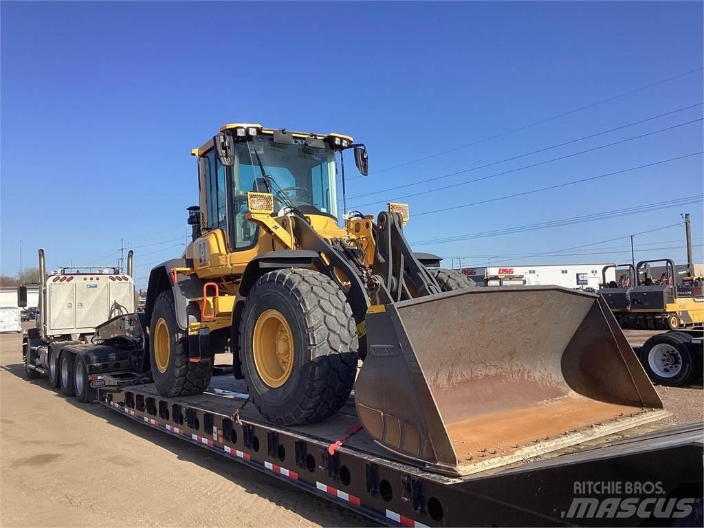 Volvo L60H Naudoti ratiniai krautuvai