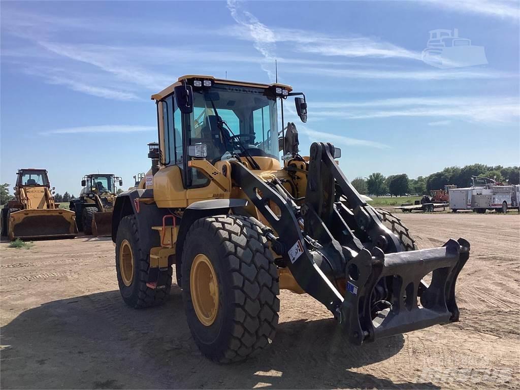 Volvo L60H Naudoti ratiniai krautuvai