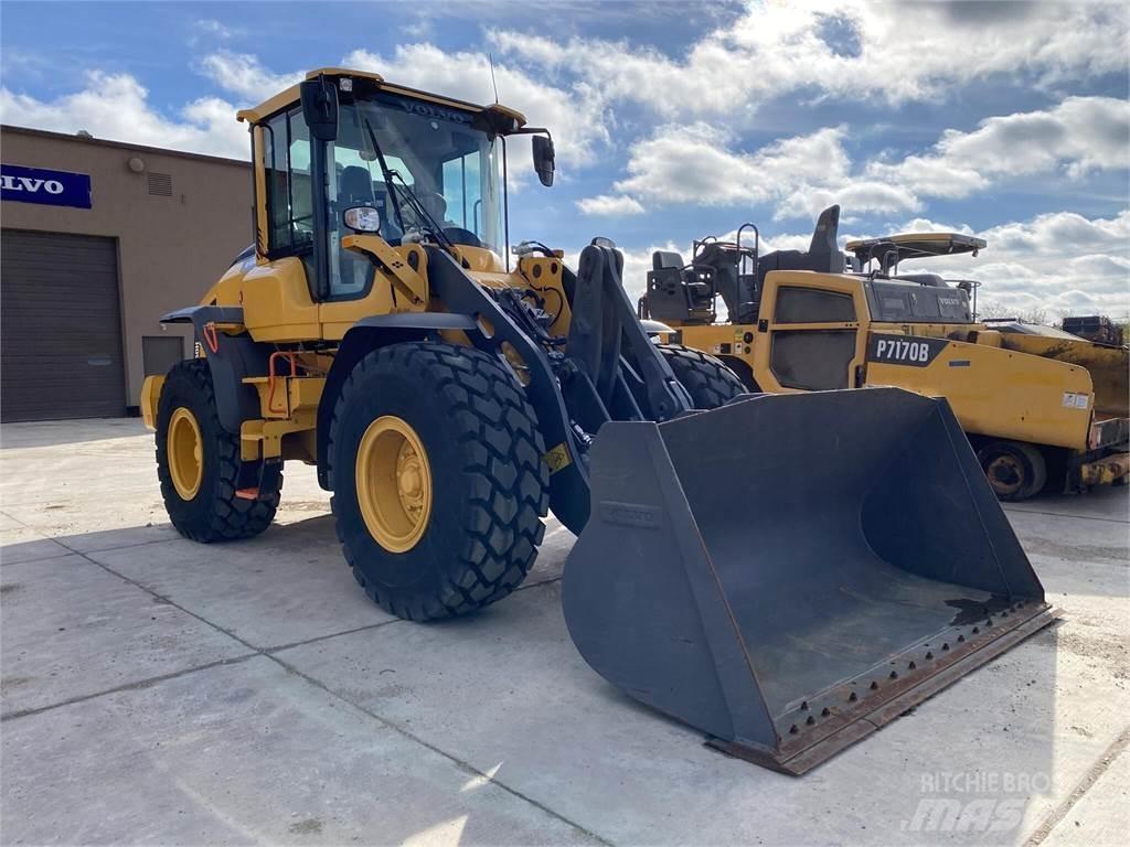 Volvo L60H Naudoti ratiniai krautuvai