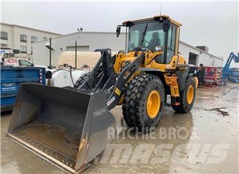 Volvo L60H Naudoti ratiniai krautuvai