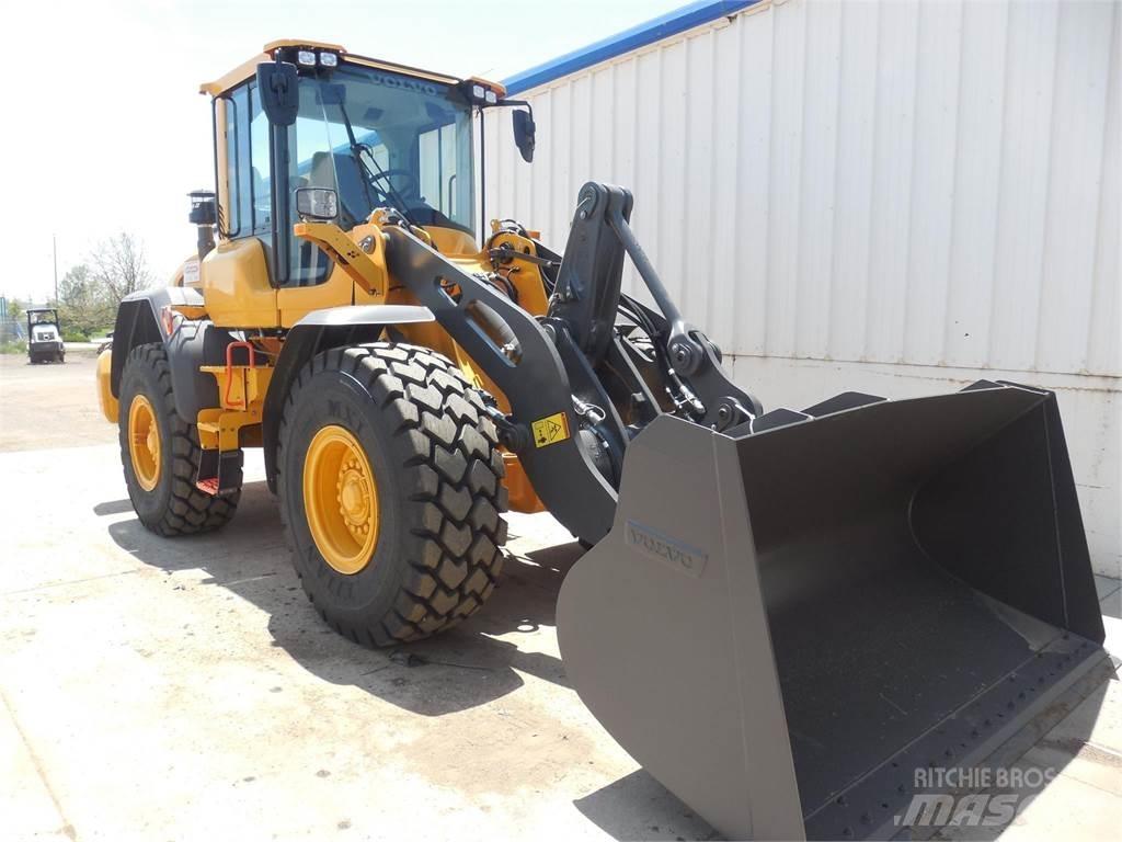 Volvo L70H Naudoti ratiniai krautuvai