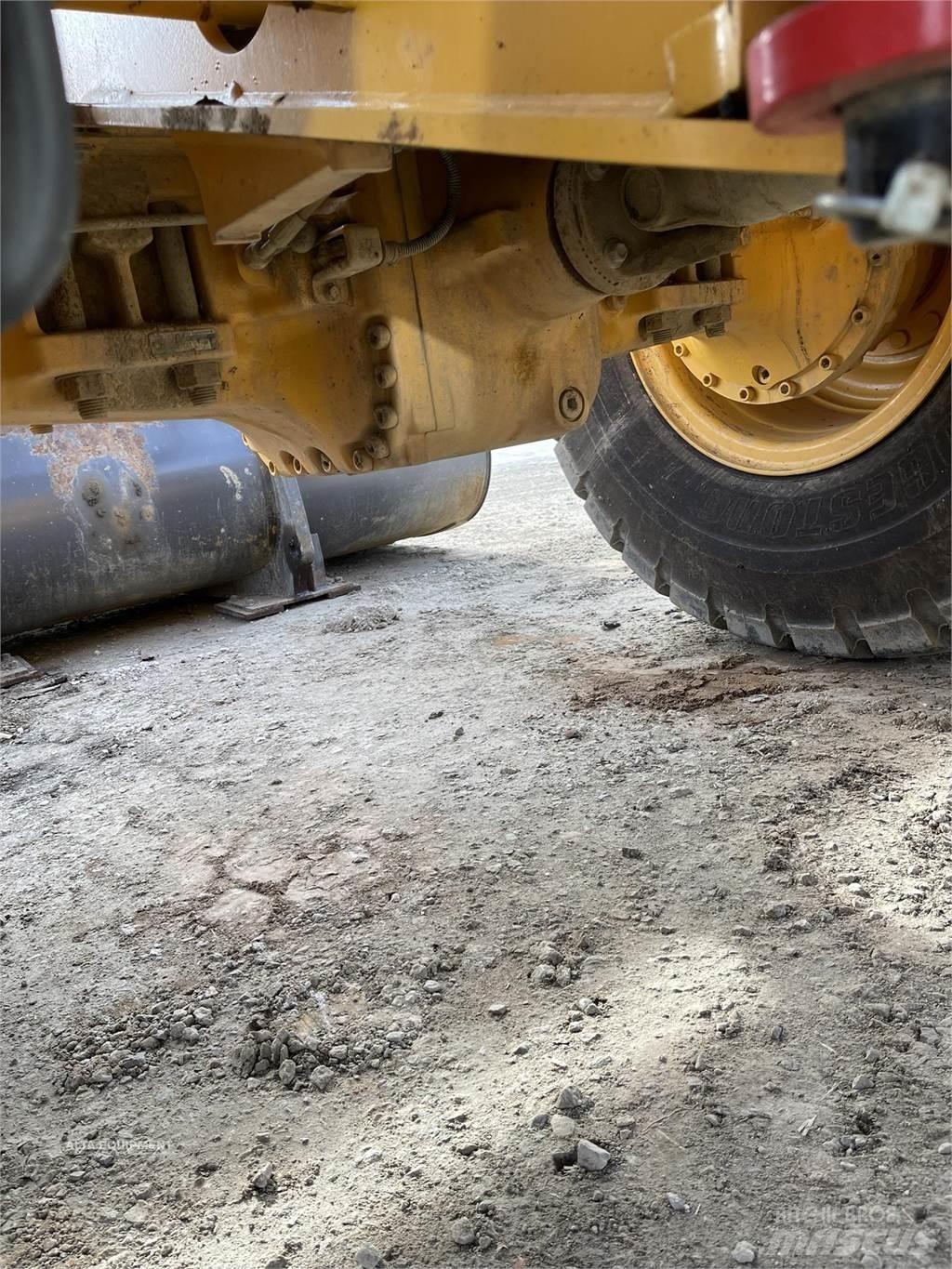 Volvo L70H Naudoti ratiniai krautuvai