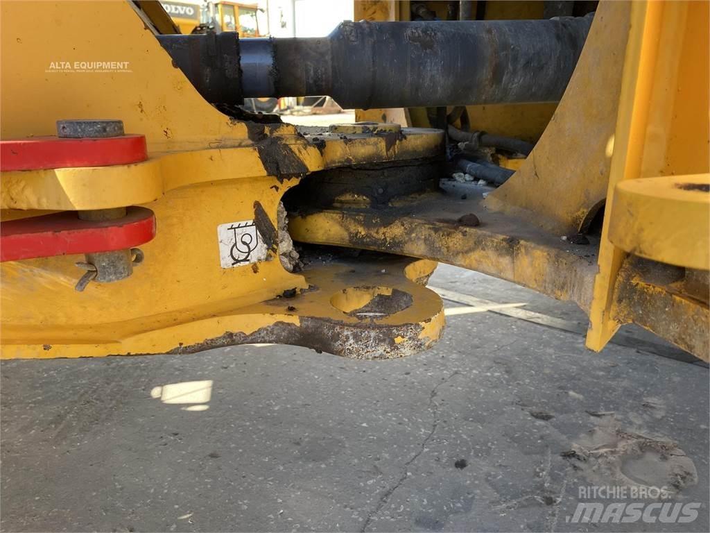 Volvo L70H Naudoti ratiniai krautuvai