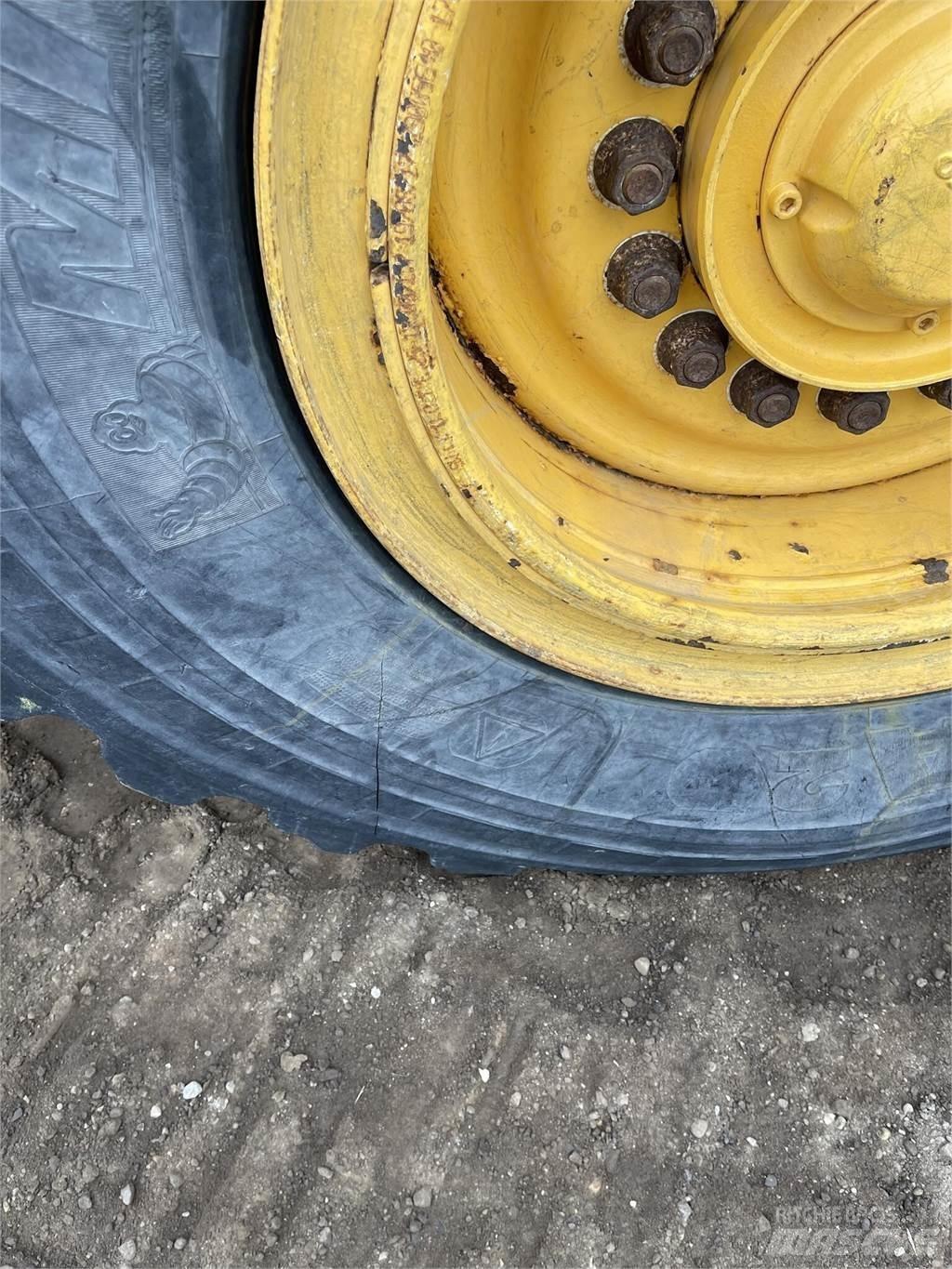 Volvo L70H Naudoti ratiniai krautuvai