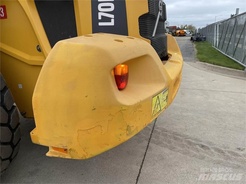 Volvo L70H Naudoti ratiniai krautuvai