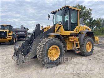 Volvo L70H Naudoti ratiniai krautuvai