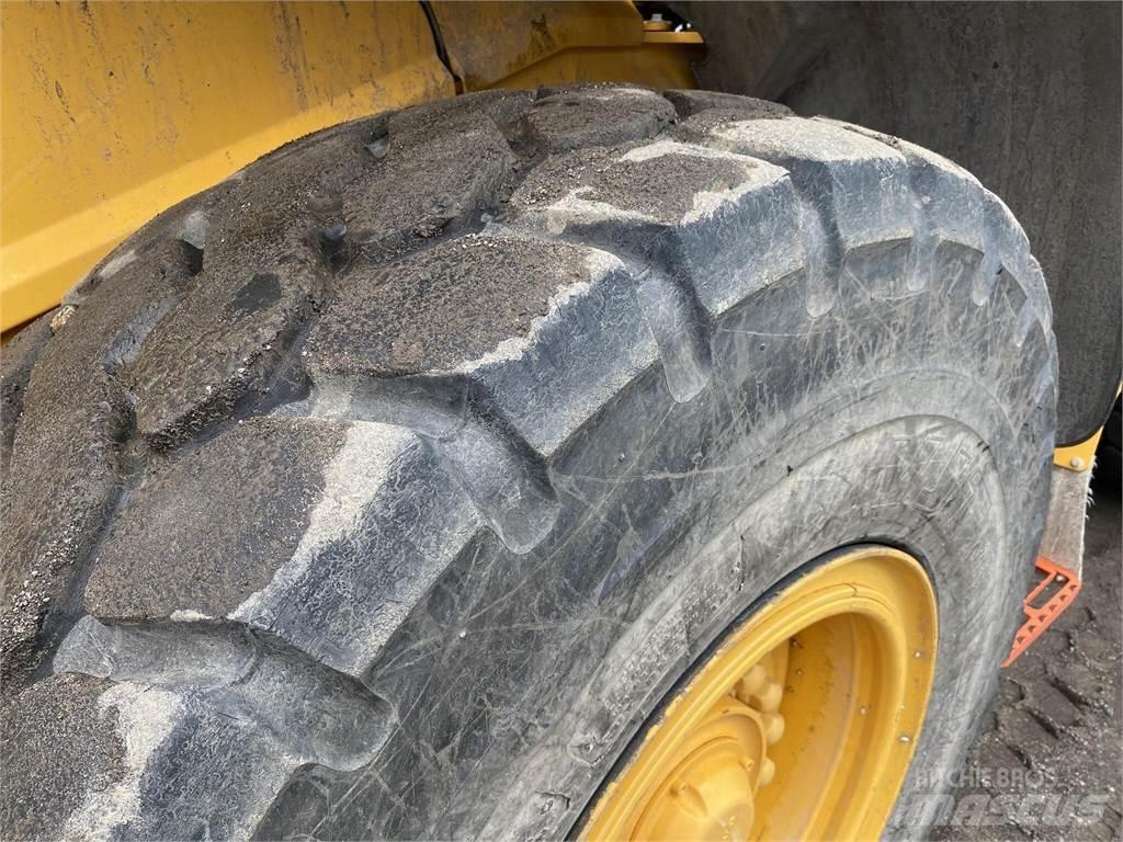 Volvo L70H Naudoti ratiniai krautuvai