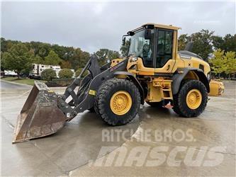 Volvo L70H Naudoti ratiniai krautuvai