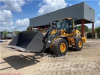 Volvo L70H Naudoti ratiniai krautuvai