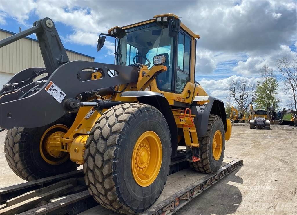 Volvo L70H Naudoti ratiniai krautuvai