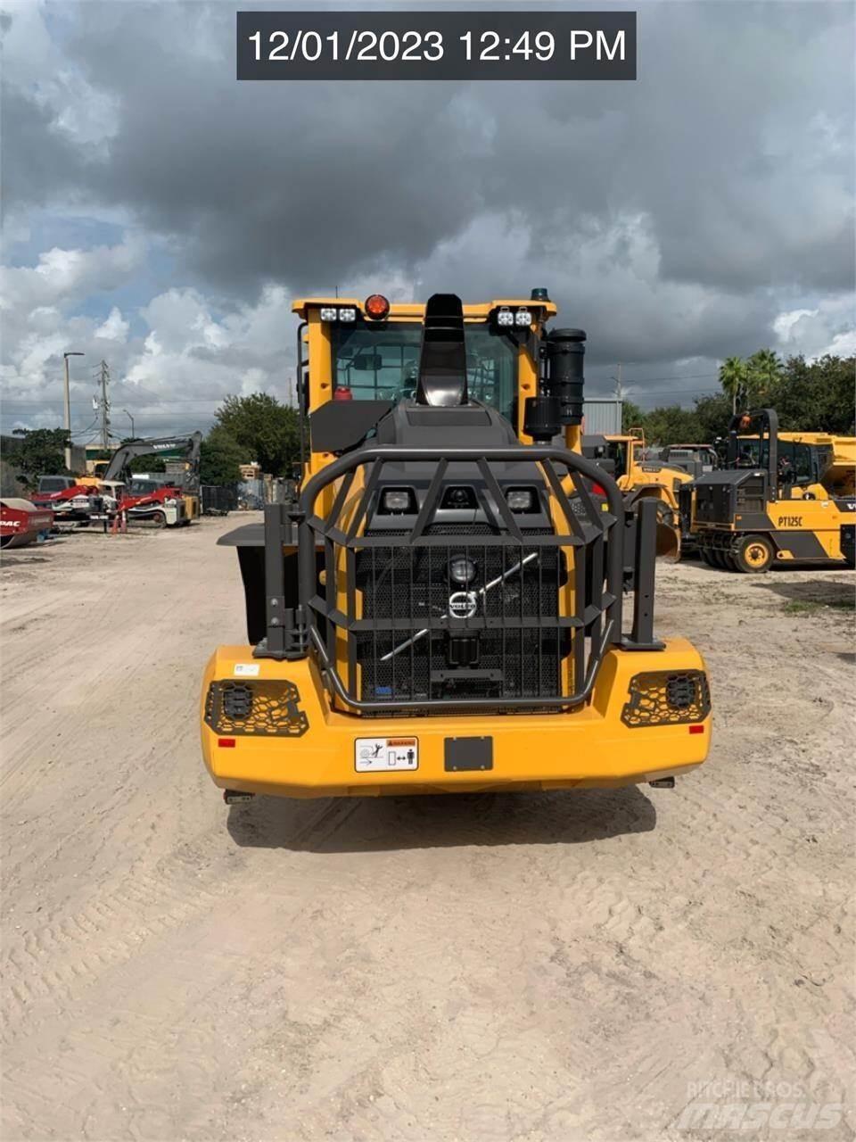 Volvo L90H Naudoti ratiniai krautuvai