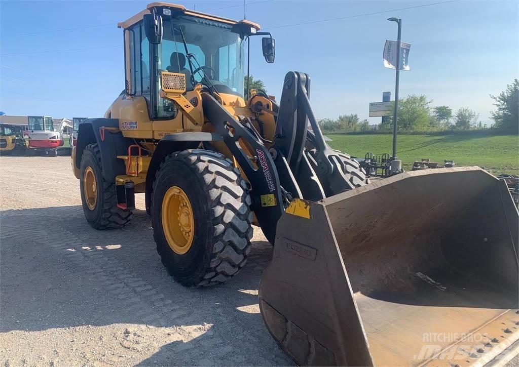 Volvo L90H Naudoti ratiniai krautuvai