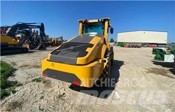 Volvo SD115B Porinių būgnų volai