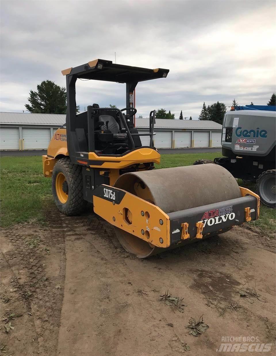 Volvo SD75B Porinių būgnų volai