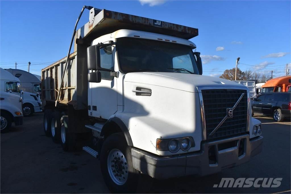 Volvo VHD84B200 Savivarčių priekabų vilkikai