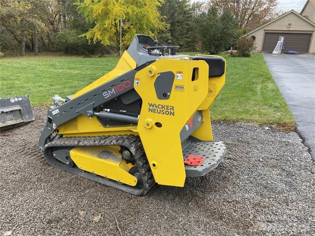 Wacker Neuson SM100 Krautuvai su šoniniu pasukimu