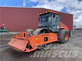 XCMG CV123PDU Porinių būgnų volai