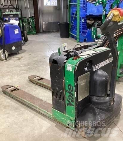Yale MPB040E Rankiniai hidrauliniai vėžimėliai