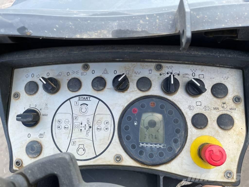 Bomag BW 120 AD-5 Porinių būgnų volai