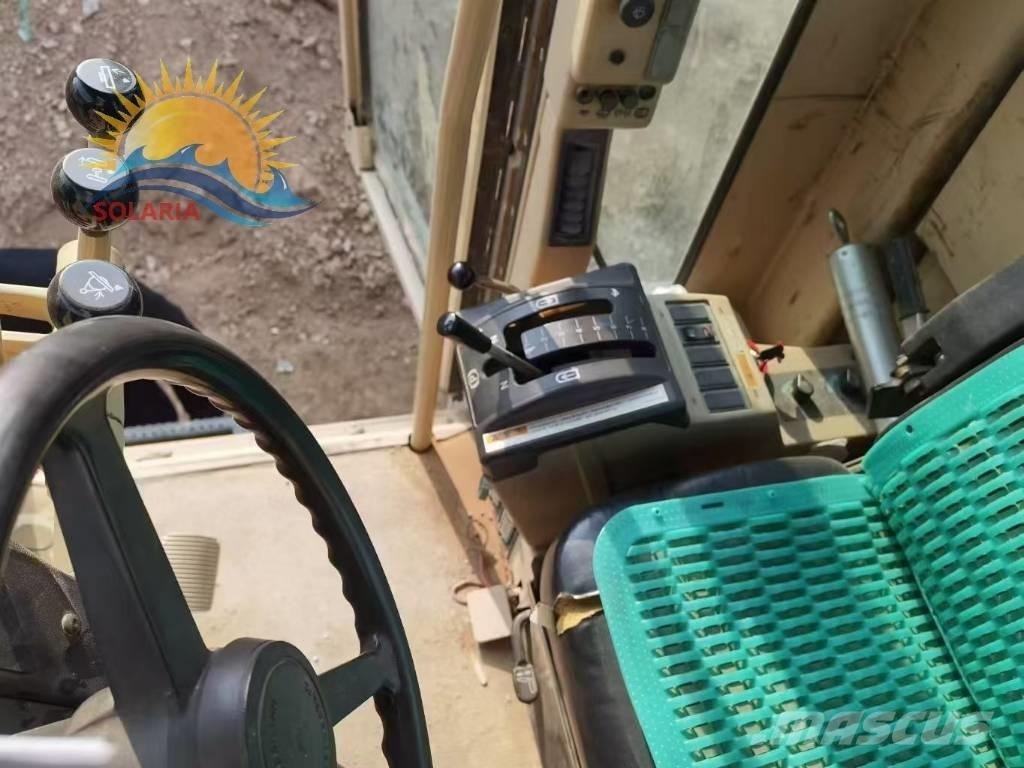 CAT 140 H Greideriai