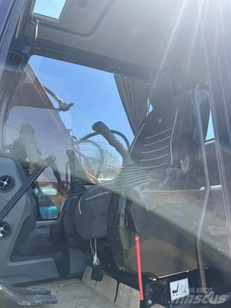 Sany SY 135 Vikšriniai ekskavatoriai